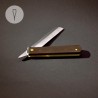 Coltello chiudibile con lama a rasoio